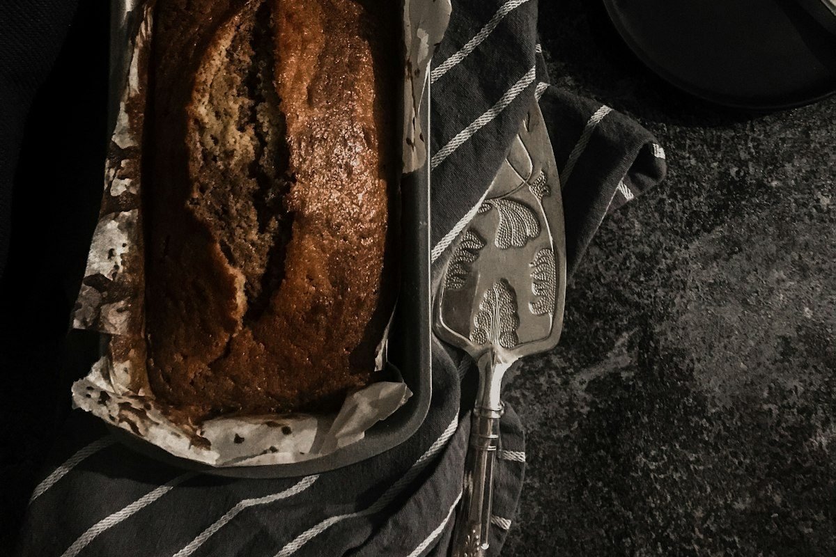Bolo de Laranja com Chocolate e Calda Cítrica