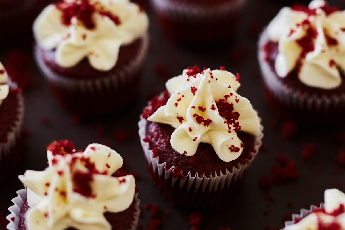 Cupcake Red Velvet com Cobertura de Cream Cheese